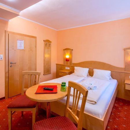 Panorama Hotel Traunstein อัลท์มุนสเตอร์ ภายนอก รูปภาพ