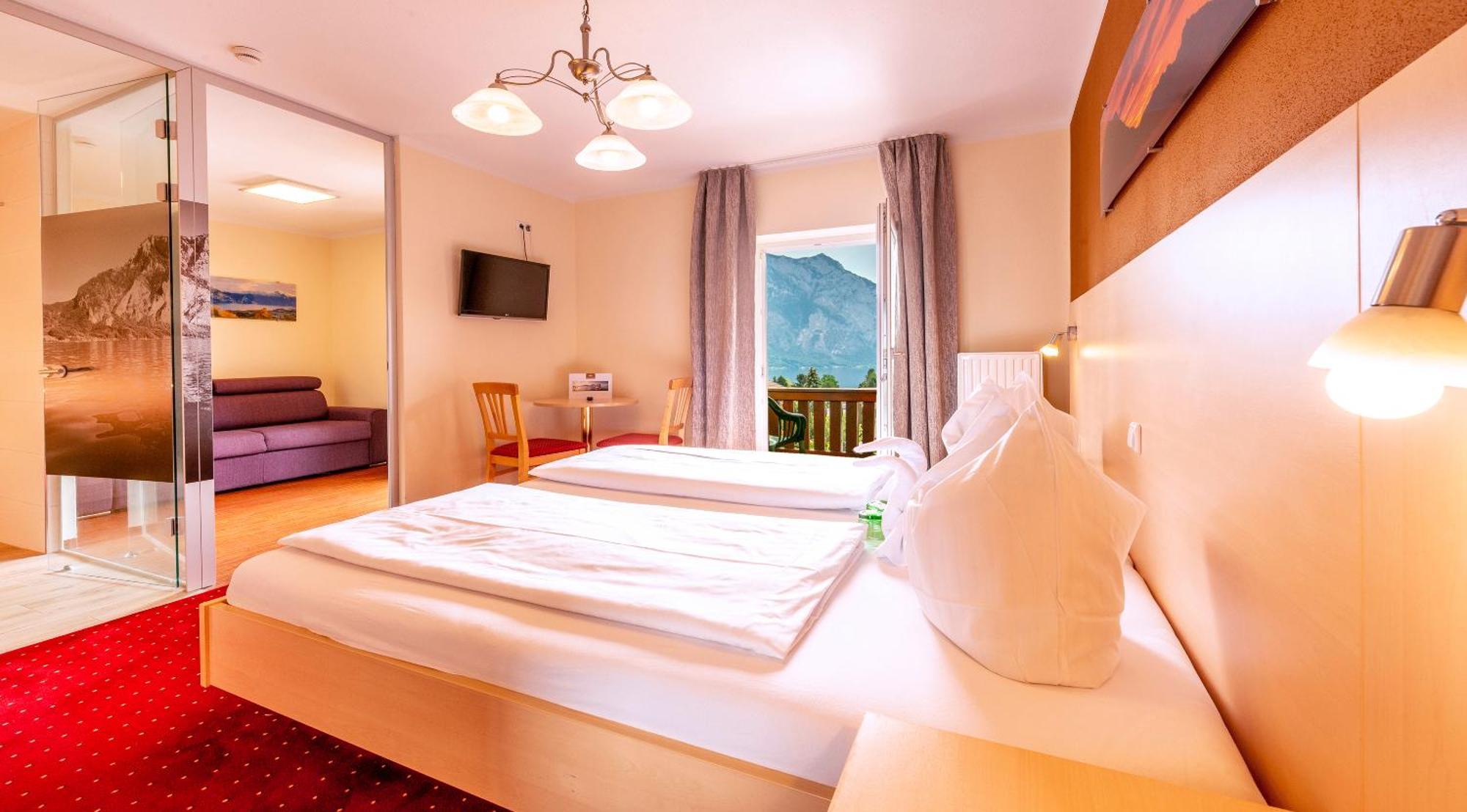 Panorama Hotel Traunstein อัลท์มุนสเตอร์ ภายนอก รูปภาพ