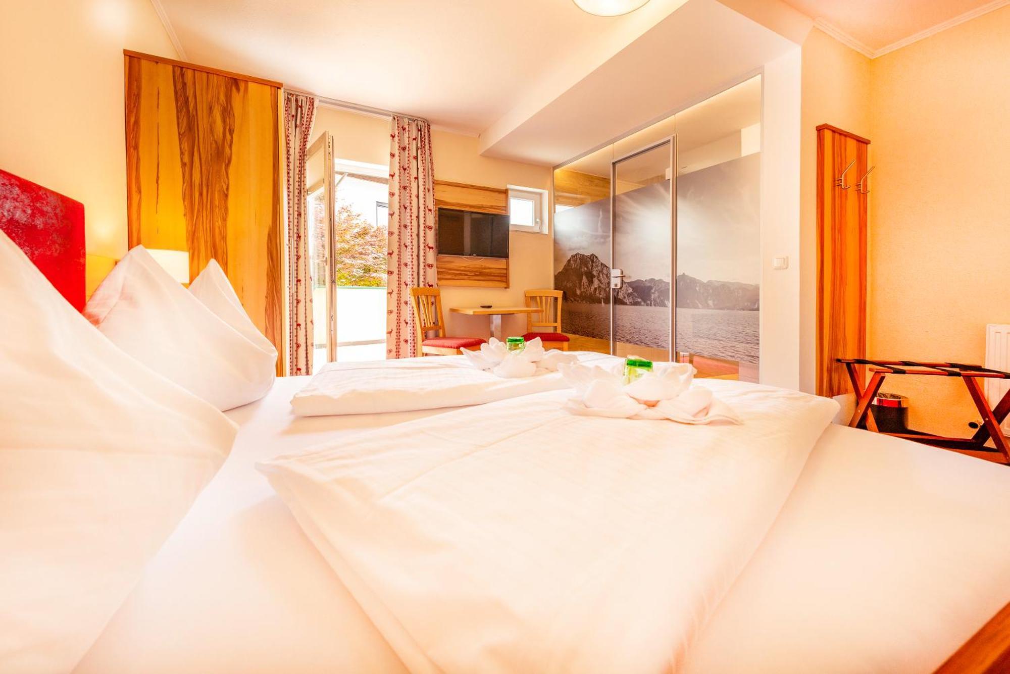 Panorama Hotel Traunstein อัลท์มุนสเตอร์ ภายนอก รูปภาพ